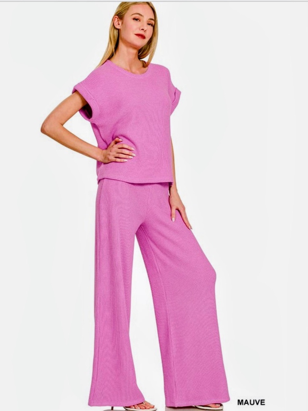 Zenana Micro Waffle Set in Mauve with a Ribbed Round neckline & oversized pants.